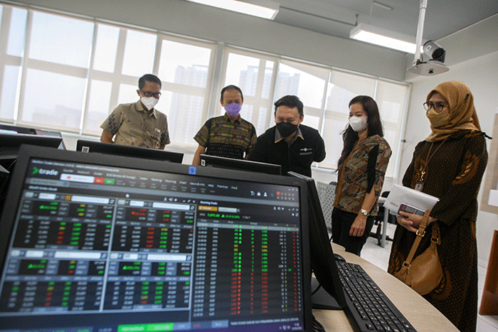 Peresmian Galeri Investasi di Gedung Binus University Bekasi, Kota Bekasi, Jawa Barat, Kamis (31/3/2022).