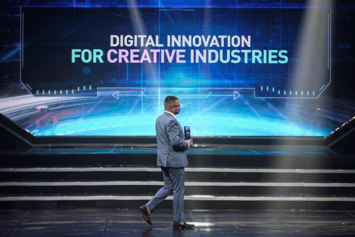 President Director of PT Hyppe Teknologi Indonesia, Magindran Marieappan saat menerima penghargaan Digital Innovation Award (DIA) 2022.