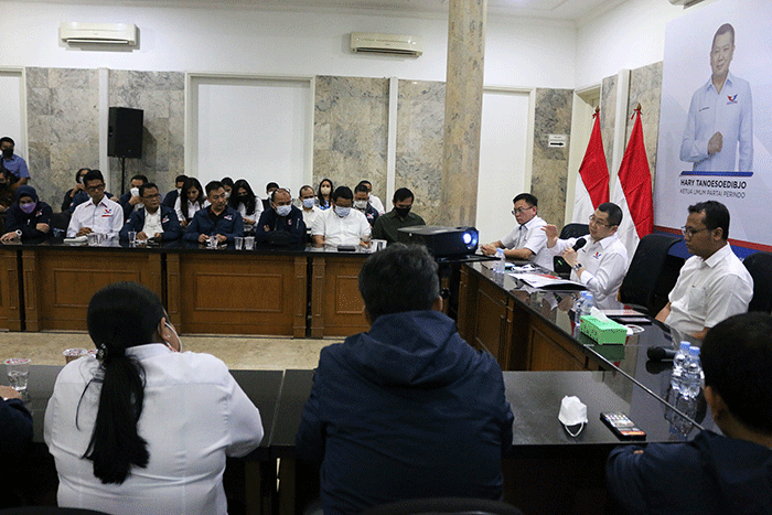 Ketua Umum Partai Perindo Hary Tanoesoedibjo kedua secara resmi menunjuk Tama Satya Langkun sebagai Ketua DPP Partai Perindo Bidang Hukum dan HAM.