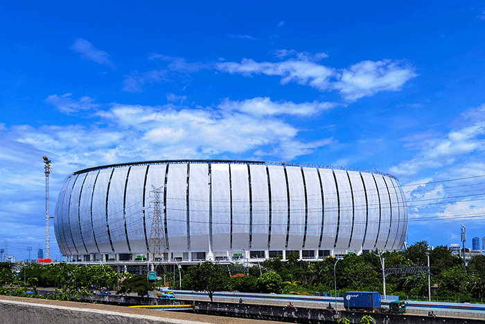 Proses pembangunan Jakarta International Stadium (JIS) merupakan stadion yang akan menjadi markas baru Persija Jakarta sudah 99,18 % di Jakarta Utara.