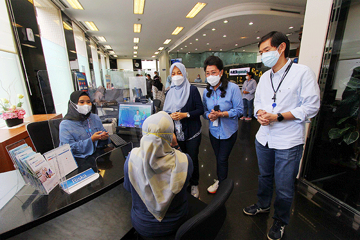 Rayakan HUT Ke -12, BCA Syariah Tingkatkan Layanan