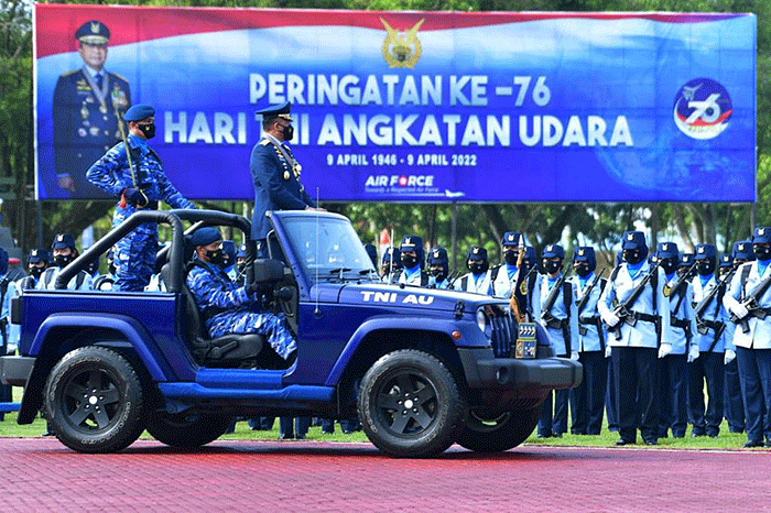 Kasau Marsekal TNI Fadjar Prasetyo, menegaskan di tengah berbagai ujian yang dihadapi bangsa Indonesia, TNI AU senantiasa berusaha hadir membantu pemerintah.