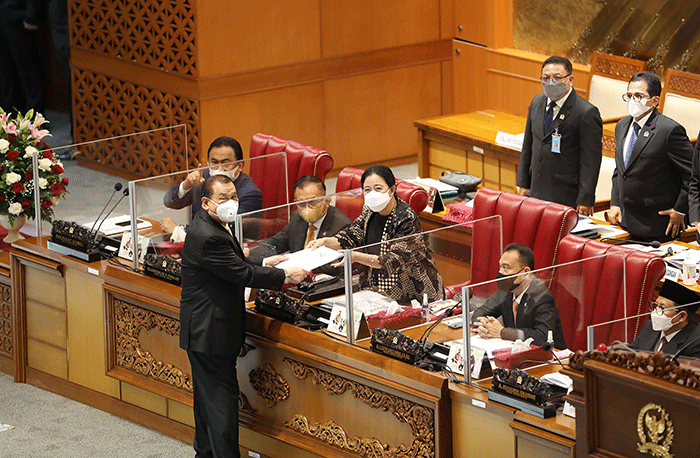 DPR Tetapkan Anggota Dewan Komisioner OJK Periode 2022-2027.