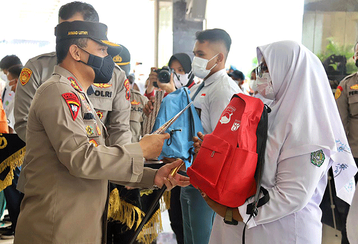 Kegiatan yang dihadiri sejumlah pejabat Polda Jateng itu dilaksanakan di Loby Mapolda Jateng pada Senin, (18/4/2022).