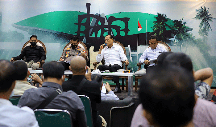 Diskusi Dialektika Demokrasi di Media Center, Nusantara III, Kompleks Parlemen MPR/DPR-DPD, Senayan, Jakarta, Kamis (21/4/2022).