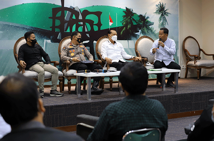 Diskusi Dialektika Demokrasi di Media Center, Nusantara III, Kompleks Parlemen MPR/DPR-DPD, Senayan, Jakarta, Kamis (21/4/2022).