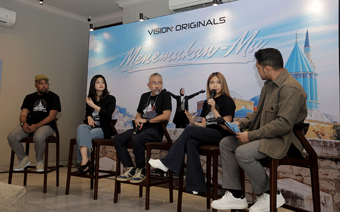 Konferensi pers original series MenemukanMu di kawasan Kemang, Jakarta Selatan, Rabu (20/4/2022).