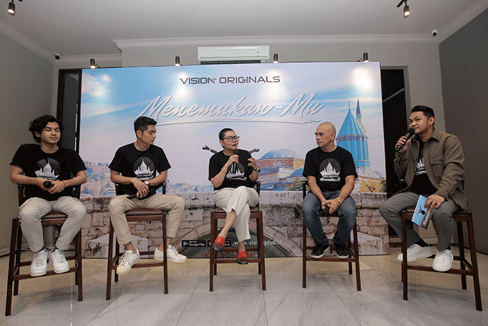 Konferensi pers original series MenemukanMu di kawasan Kemang, Jakarta Selatan, Rabu (20/4/2022).