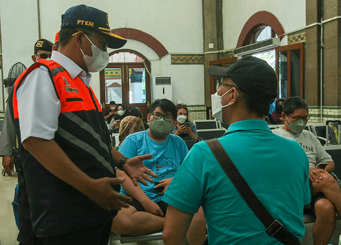 KAI Daop 4 Semarang melaksanakan Apel Gelar Pasukan di halaman parkir Stasiun Semarang Tawang, Jawa Tengah, Jumat (22/4/2022).