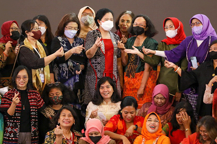 Ketua DPR Puan Maharani menggelar ramah tamah dengan sejumlah kelompok perempuan di Ruang Pustakaloka Nusantara IV, Senayan, Jakarta.