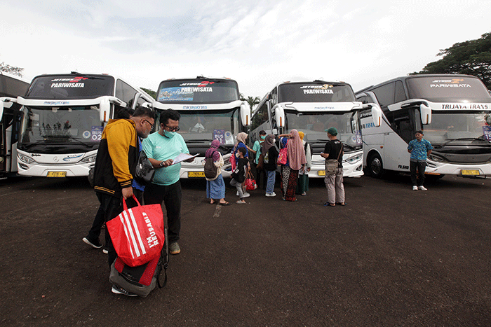 Pelepasan armada Mudik Bareng XL Axiata di Jakarta, Rabu (27/4/2022).
