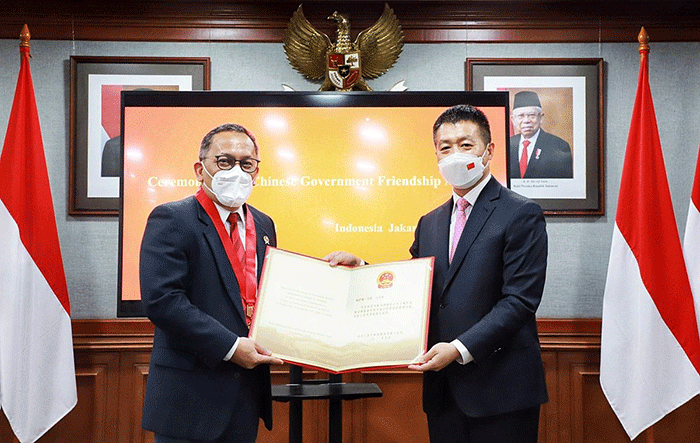 Penghargaan tersebut diberikan pada September 2021 di Great Wall, namun tertunda karena pandemi Covid-19.