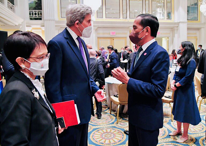 Presiden Joko Widodo dan sejumlah pemimpin negara ASEAN bertemu dengan para pengusaha Amerika Serikat (AS) di Intercontinental the Willard Hotel, Washington DC.
