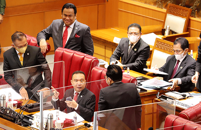 Rapat Paripurna Pembukaan Masa Persidangan V Tahun Sidang 2021-2022 di Nusantara II, Kompleks Parlemen MPR/DPR-DPD, Senayan, Jakarta, Selasa (17/5/2022).