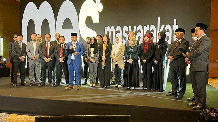 Iggi menjelaskan bahwa kehadiran MES UEA akan semakin membuka kesempatan dalam mengembangkan ekonomi dan keuangan syariah di tingkat global.