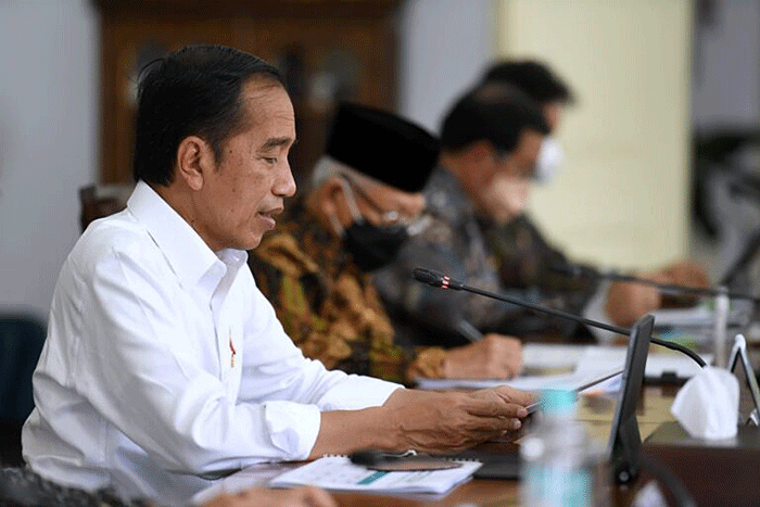 Menteri Agama Yaqut Cholil Qoumas mengikuti rapat terbatas (ratas) yang dipimpin oleh Presiden Joko Widodo di Istana Kepresidenan Bogor.