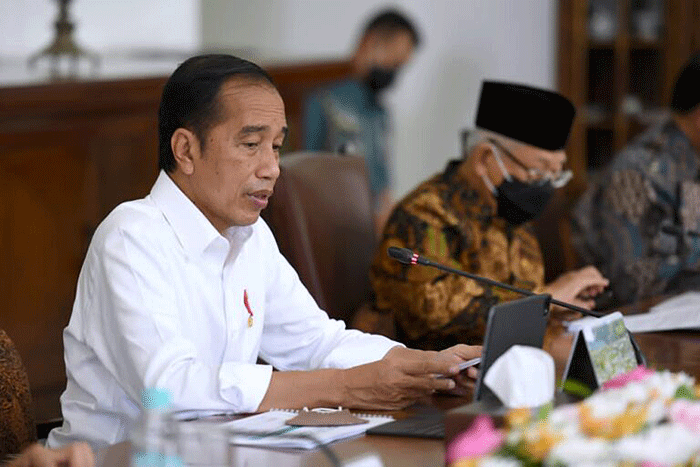Menteri Agama Yaqut Cholil Qoumas mengikuti rapat terbatas (ratas) yang dipimpin oleh Presiden Joko Widodo di Istana Kepresidenan Bogor.