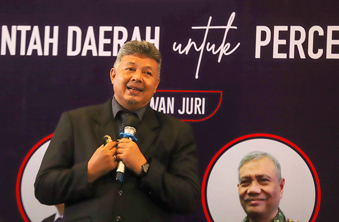 Wali Kota Solok H. Zul Elfian, S.H, M.Si saat membeberkan dan mengulas inovasi digital bagi kemajuan pelaku UMKM.