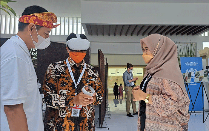 President of United Nations General Assembly, Abdulla Shahid mengunjungi pameran Booth Kementrian PPN/ Bappenas Pavillion Indonesia di pembukaan GPDRR 2022.