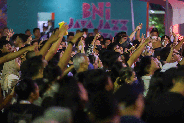 Suasana keseruan pengunjung BNI Java Jazz Festival 2022 di JIExpo Kemayoran, Jakarta Pusat, Minggu (29/5/2022).