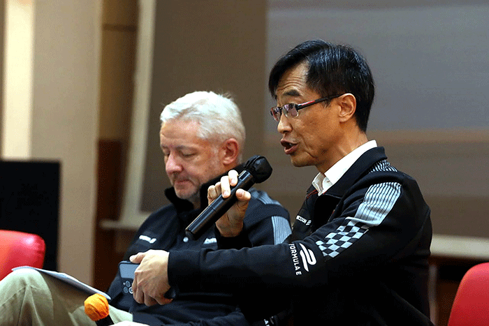 Keterangan pers terkait Indosat Ooredoo Hutchison Menjadi Official 5G Partner di Ajang Jakarta E-Prix 2022 Powered by Ericsson di Jakarta (31/5/2022).