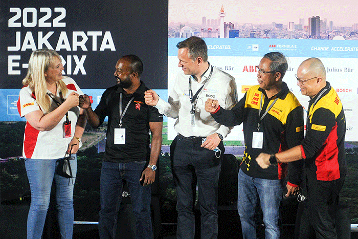 Konferensi pers DHL Dukung Balapan sebagai Mitra Logistik Resmi di Jakarta, Kamis (2/6/2022).