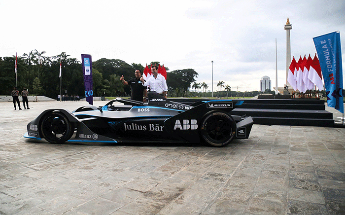 Meet And Greet Dengan Pembalap Formula E Di Monas