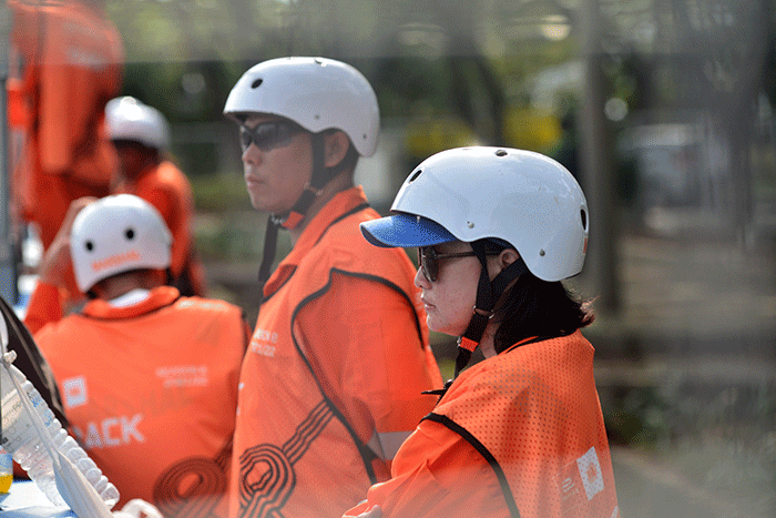 Sejumlah marshal saat mengikuti sesi Shake Down Formula E di Jakarta International E-Prix Circuit (JIEC), Ancol, Jakarta Utara, Jumat (3/6/2022).