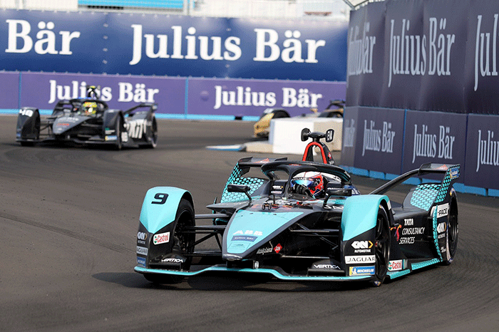 Allianz Indonesia dukung gelaran ABB FIA Formula E World Championship di Jakarta, Sabtu (4/6/2022).