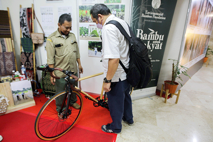 Ini Penampakan Sepeda Bambu Yang Digunakan Presiden Jokowi Bersama PM ...