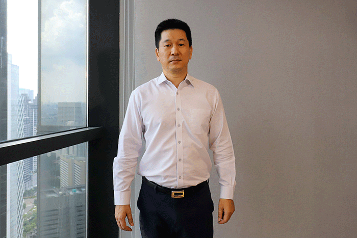 Presiden Direktur NH Korindo Sekuritas Indonesia, Jung Yoan saat audiensi dengan IDX Channel di Treasury Tower, Jakarta Selatan, Selasa (7/6/2022).