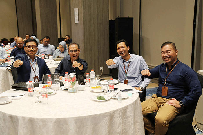 CEO BRI Life, Iwan Pasila memberikan pemaparan dalam acara BRI Life Annual Sales Conference – Bancassurance, di Jakarta.