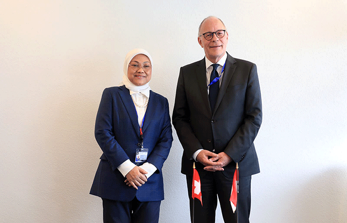 Menteri Ketenagakerjaan Ida Fauziyah melakukan pertemuan bilateral dengan Sekretaris Sekretariat Negara Bidang Ekonomi Swiss, Boris Zürcher.