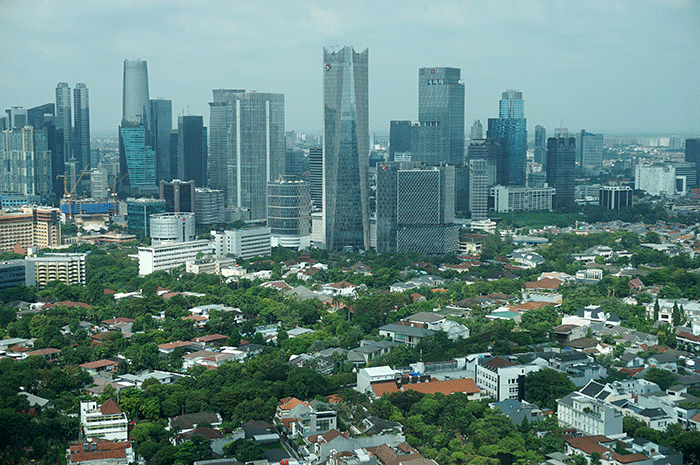 Foto gedung-gedung bertingkat di kawasan Jakarta, Kamis (9/6/2022).