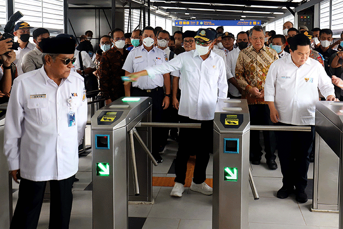 Peresmian Peningkatan Aksesibilitas dan Penataan Stasiun Pondok Ranji di Tangerang Selatan, Banten, Kamis (16/6/2022).