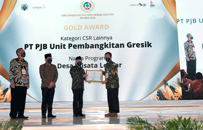 Wakil Presiden Ma’ruf Amin saat menghadiri ajang pemberian penghargaan “CSR dan Pengembangan Desa Berkelanjutan Awards 2022” di Jakarta, Kamis (23/6/2022).