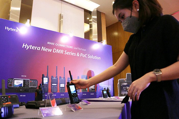 Peluncuran seri mobile radio profesional terbaru di Indonesia di Jakarta, Sabtu (2/7/2022).