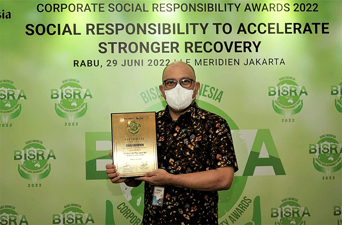 Seremoni penyerahan penghargaan Gold Champion di Jakarta.