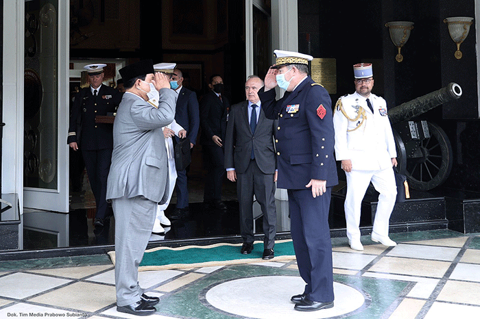 Menteri Pertahanan Prabowo Subianto menerima kunjungan Kepala Staf Angkatan Udara dan Antariksa Prancis Général d'Armée Aérienne Stéphane Mille di Kemhan.