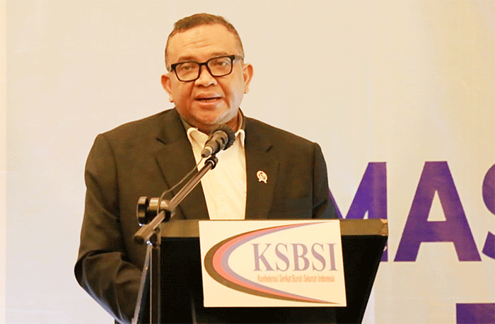 Wakil Menteri Ketenagakerjaan, Afriansyah Noor membuka Rapat Kerja Nasional Dewan Eksekutif Nasional Konfederasi Serikat Buruh Seluruh Indonesia Tahun 2022.