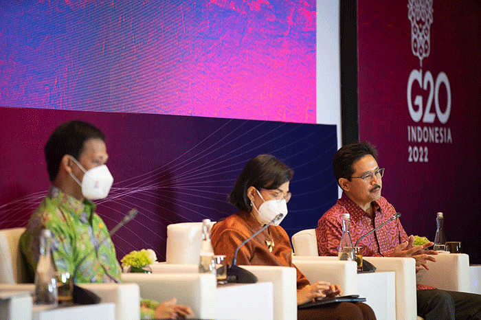 Menteri Keuangan Sri Mulyani Indrawati, secara langsung memberikan Keynote Speech pada acara forum bisnis, serta menjadi pembicara utama.