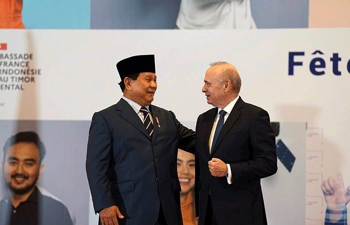 Menteri Pertahanan Prabowo Subianto mewakili Pemerintah Indonesia menghadiri perayaan Hari Nasional Prancis.