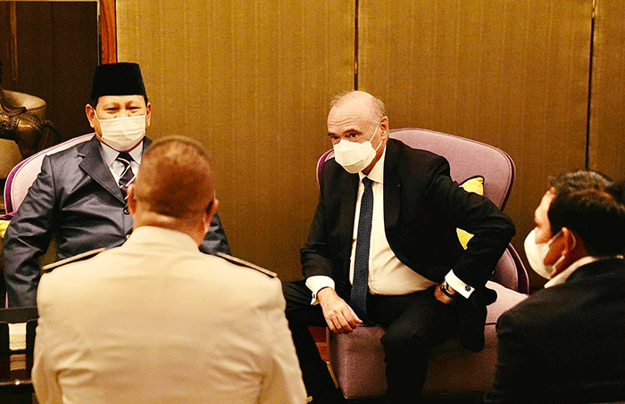 Menteri Pertahanan Prabowo Subianto mewakili Pemerintah Indonesia menghadiri perayaan Hari Nasional Prancis.