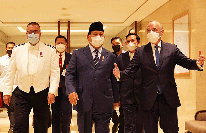 Menteri Pertahanan Prabowo Subianto mewakili Pemerintah Indonesia menghadiri perayaan Hari Nasional Prancis.