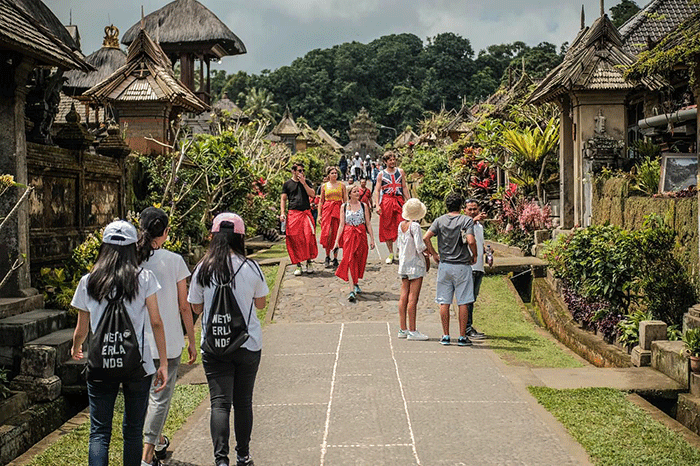 Kemenparekraf menggelar kegiatan Perjalanan Wisata Umum Pengenalan/Familiarization Trip dengan mengundang enam travel agent/tour operator.