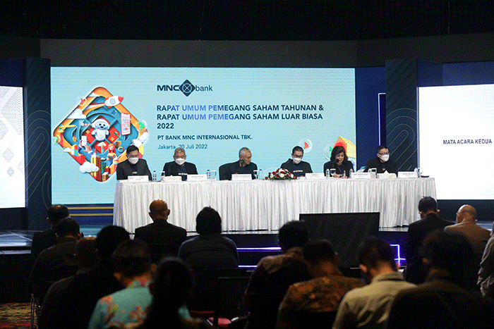 Rapat Umum Pemegang Saham Tahunan (RUPST) dan Rapat Pemegang Umum Saham Luar Biasa (RUPSLB) PT Bank MNC Internasional Tbk di Jakarta, Rabu (20/7/2022).