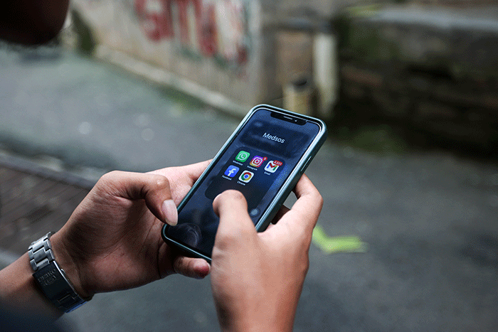 Ilustrasi foto sejumlah layanan di bawah naungan Meta yaitu WhatsApp, Facebook dan Instagram lolos dari ancaman blokir.