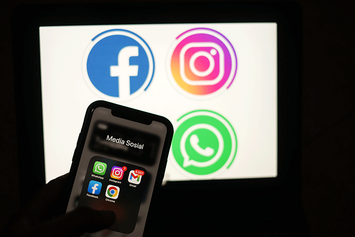 Ilustrasi foto sejumlah layanan di bawah naungan Meta yaitu WhatsApp, Facebook dan Instagram lolos dari ancaman blokir.