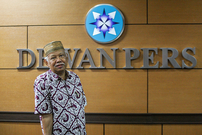 Potret Ketua Dewan Pers Prof. Dr. H. Azyumardi Azra, M.Phil., M.A., CBE usai wawancara di Kantor Dewan Pers, Jakarta, Kamis (22/7/2022).
