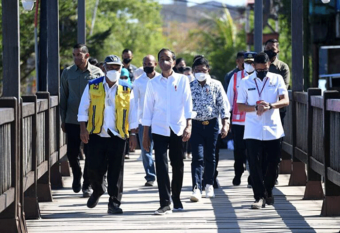 Presiden Joko Widodo mengatakan bahwa penataan kawasan tersebut bertujuan agar masyarakat sekitar bisa mendapatkan manfaat dari pariwisata di Labuan Bajo.